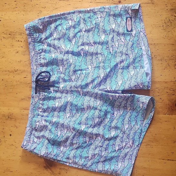 Vineyard Vines Other - NWOT men’s vineyard vines chappy swim trunks, size 2xl